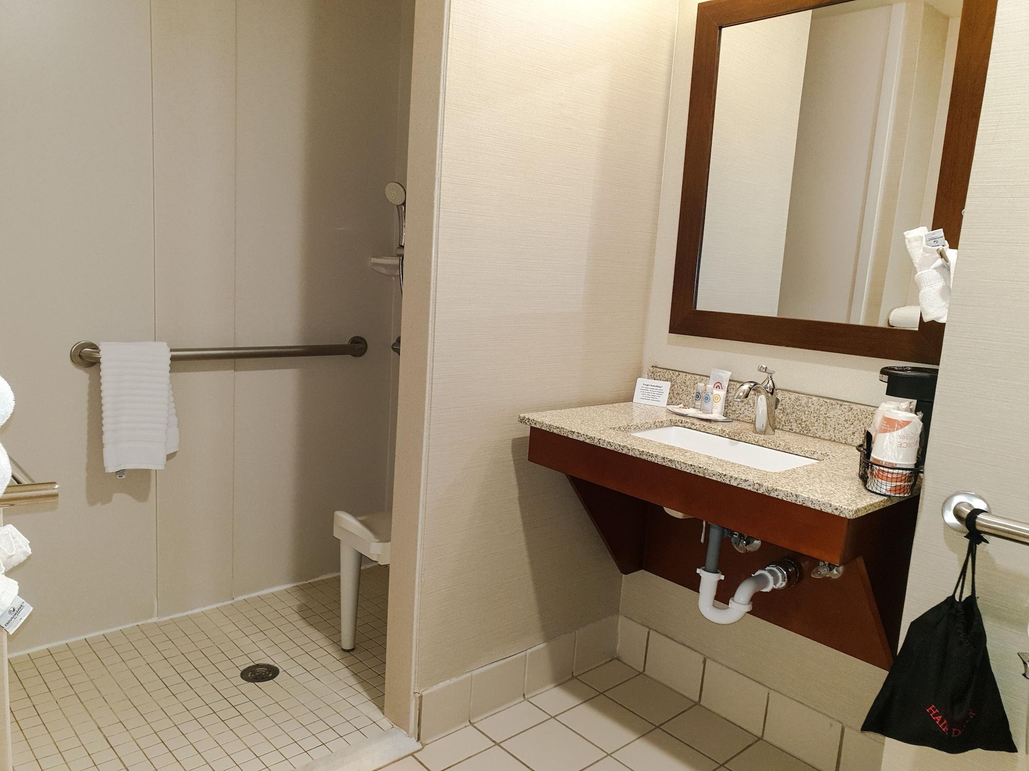 Comfort Inn & Suites Logan Near University Exteriér fotografie