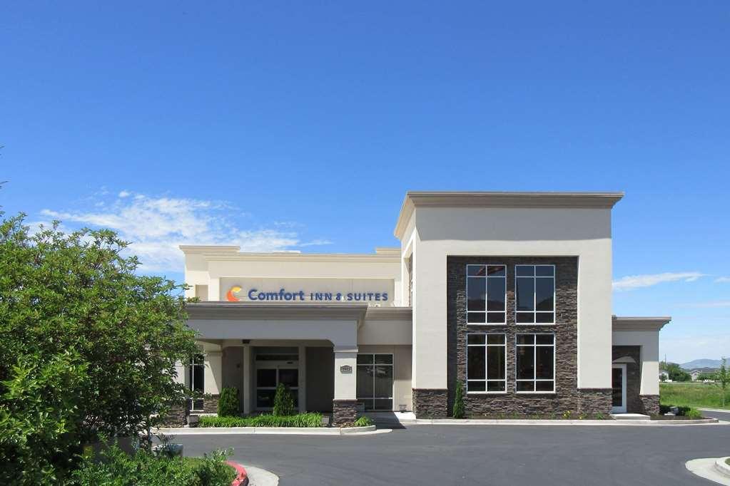 Comfort Inn & Suites Logan Near University Exteriér fotografie
