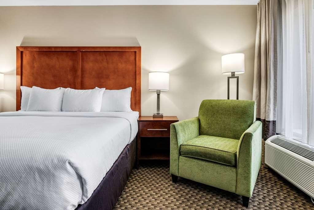 Comfort Inn & Suites Logan Near University Pokoj fotografie